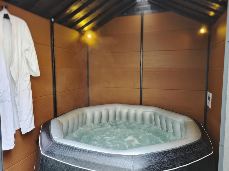 Empire Paris - Chambre Deluxe Terrasse & Jacuzzi