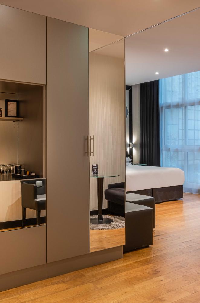 Empire Paris - Deluxe Room