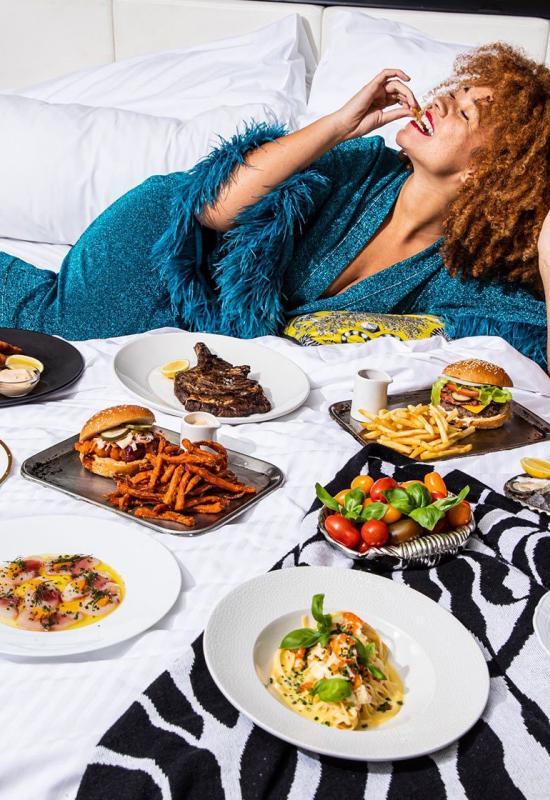 Empire Paris - Room Service